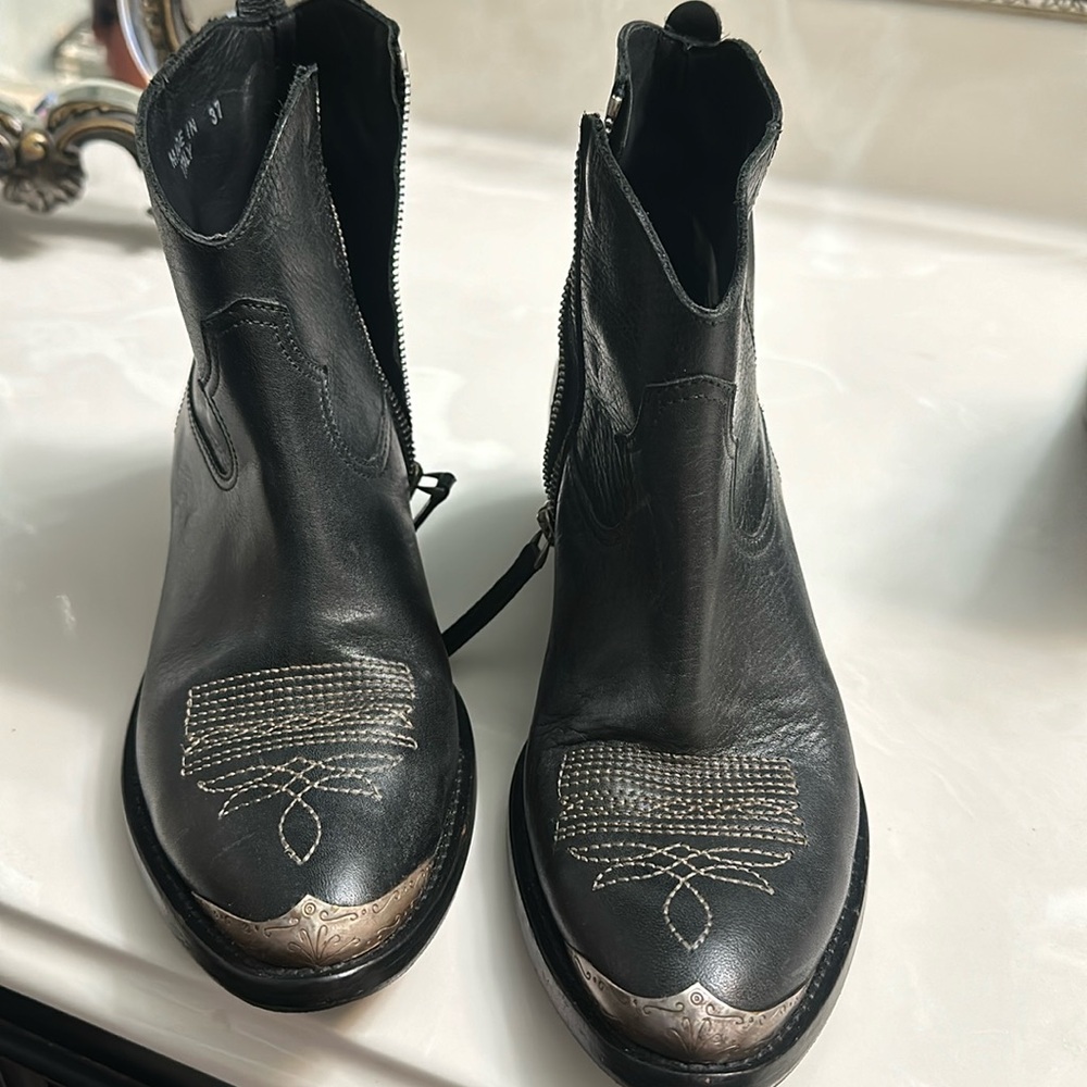 Golden goose deluxe women boots